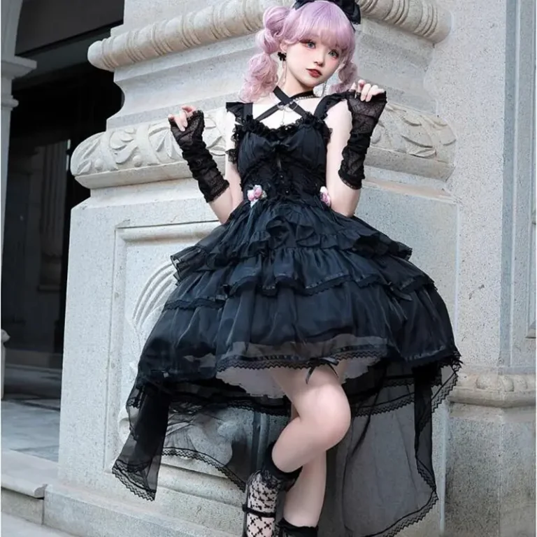 Click to view full screen Classic wooden chair photo review